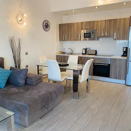 شقة Luxury Two Bed Seaviews *