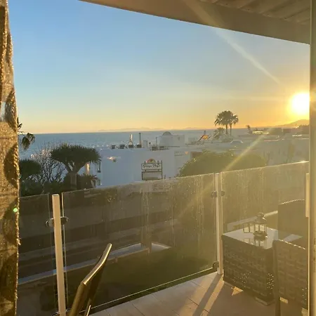 아파트 Luxury Two Bed Seaviews *