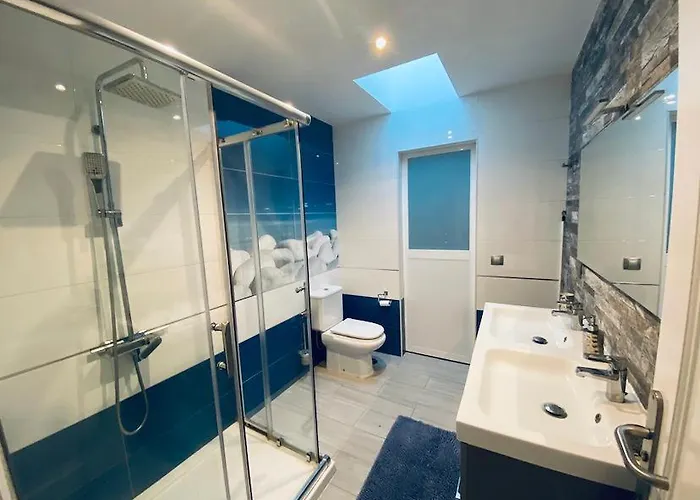 Διαμέρισμα Luxury Two Bed Seaviews *