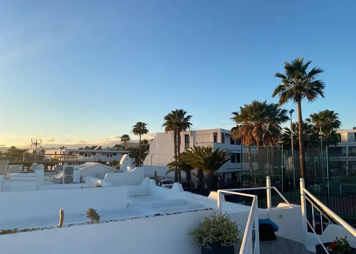 Luxury Two Bed Seaviews شقة *